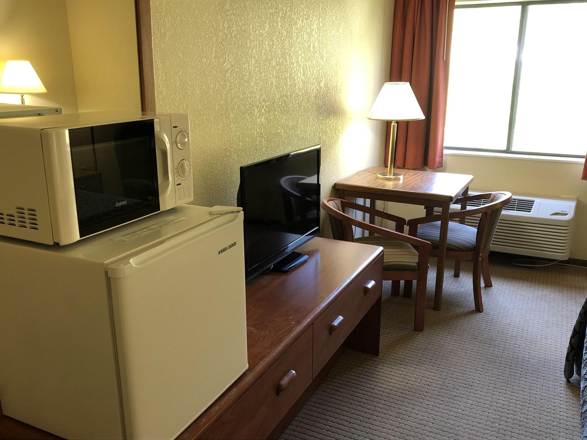 Days Inn By Wyndham Iron Mountain Exterior foto