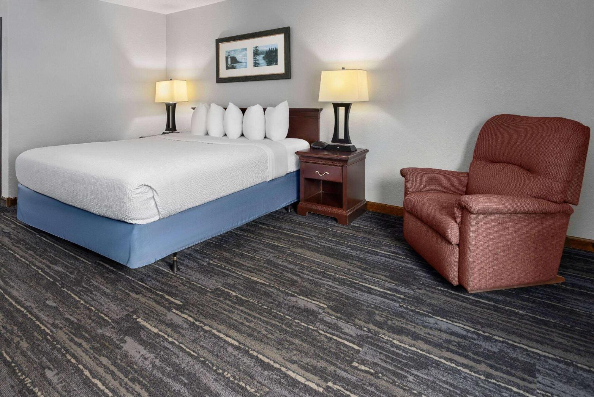 Days Inn By Wyndham Iron Mountain Exterior foto