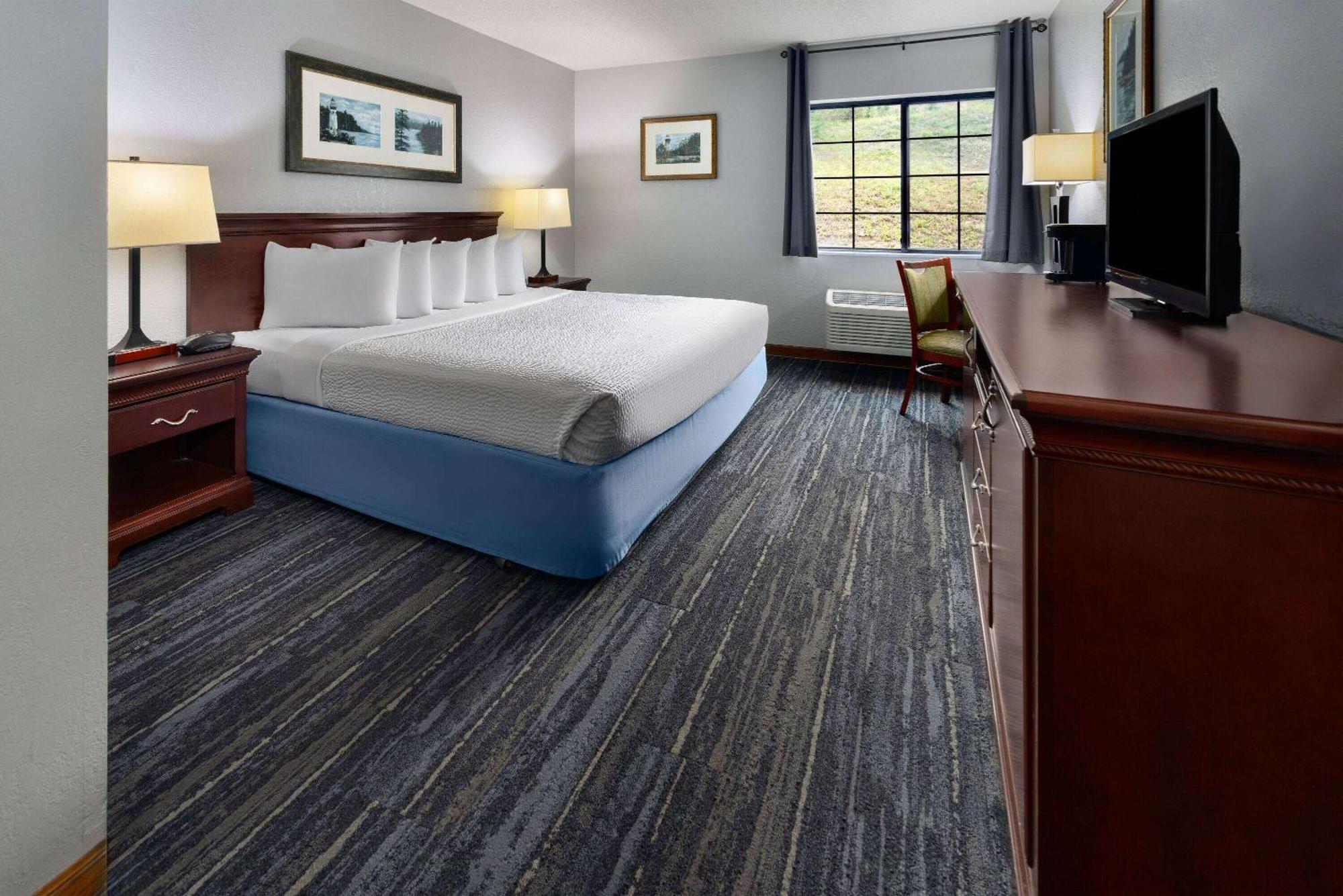 Days Inn By Wyndham Iron Mountain Exterior foto